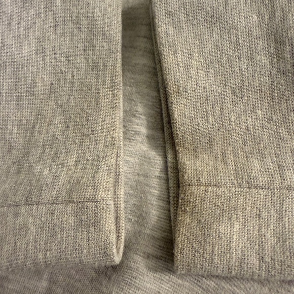 Lululemon Georgetown University Hoyas sweatshirt - Picture 4 of 4